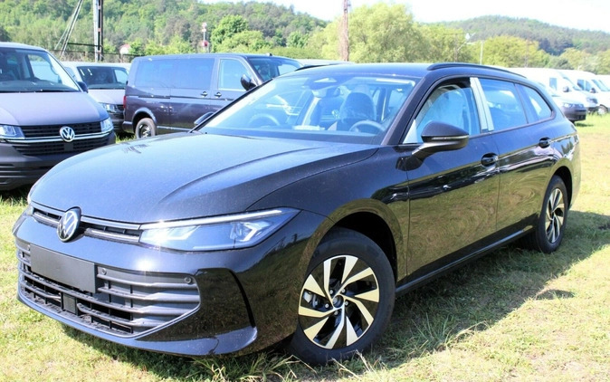 Volkswagen Passat cena 159900 przebieg: 5, rok produkcji 2024 z Brodnica małe 79